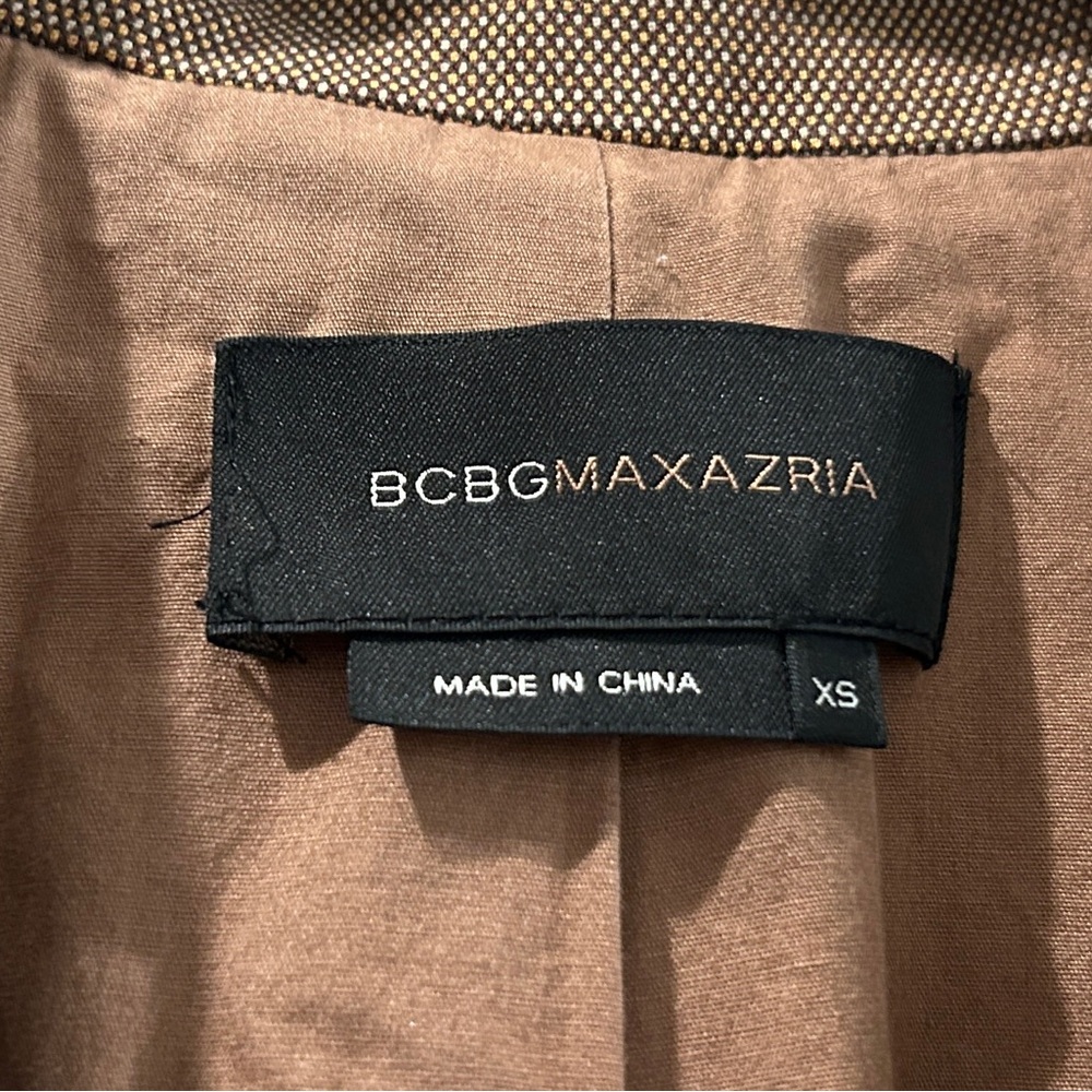 Bcbgmaxazria Tiny Polka Dots Three-Button Pocket … - image 3